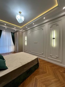 Heydar Aliyev Center, 3-room apartment in a new building, -12