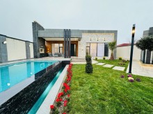 Baku, 5-room villa garden house for sale. The land area is 550 m2, -1