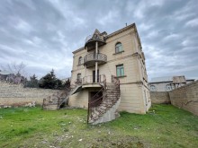House for sale in Badamdar settlement, Sabail district, Baku, -1