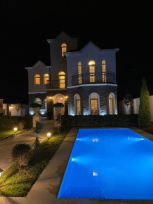 We offer for sale a 5-room home in Baku, -4
