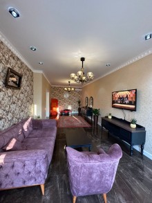 We offer for sale a 5-room home in Baku, -18