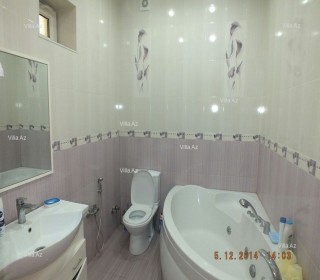 Buy a house/villa in Baku, Bakikhanov settlement. 2 floors, -7