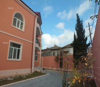 Buy a house/villa in Baku, Bakikhanov settlement. 2 floors, -17