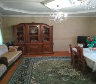 House for sale in the city of Sumgayit, in the 16th microdistrict, -10