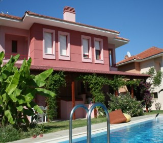 sale-4-room-villa-abroad-izmir-2-1548766753