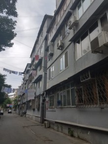 Sale Old building, Yasamal.r, Yasamal, İnshaatchilar.m-1