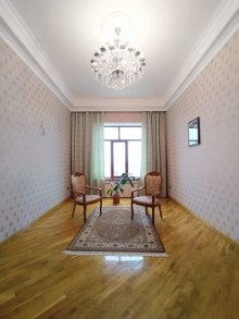 Баку, В посёлке Бакыханова продаётся 3-х этажная вилла, -12