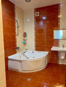 Satılır Villa, Binəqədi.r, 6-cı mikrorayon, Nəsimi.m-13