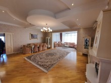 A well-maintained 3-storey villa is for sale in Badamdar, -2
