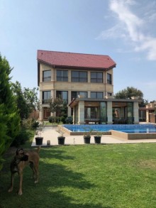 Sea Breeze ətrafında 3 mərtəbəli villa satılır, -1
