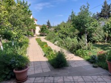 A house with a swimming pool is for sale in Novkhani in an array of courtyard houses and gardens
, -9