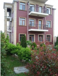 A villa is for sale in Novkhani near the Everest market, -1