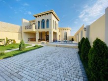 Satılır 4 otaqlı həyət evi / bağ evi 225 sq m, Mərdəkan q., -1
