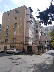 Sale Old building, Yasamal.r, İnshaatchilar.m-15