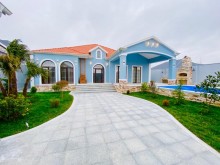 villa is for sale in the elite neighborhood of Mardakan, -2