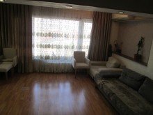 Rent (Montly) Old building, Nasimi.r, 28 may.m-5