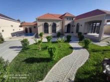 A 1-story villa built on a 6 sot plot of land is for sale mardakan, -8