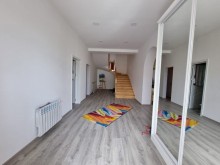 Buy a country house  in Mardakan 6 rooms, -7