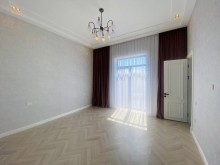 A villa for sale close to the road suitable for permanent residence
, -12