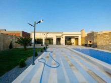 Villa with swimming pool for sale in Mardakan
, -1