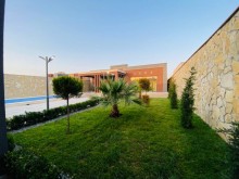 A 1-storey 5-room villa with a swimming pool is for sale in Mardakan
, -1