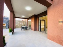 A 1-storey 5-room villa with a swimming pool is for sale in Mardakan
, -10