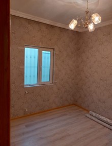 By cheap house in Khirdalan close to main road, -3