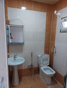 By cheap house in Khirdalan close to main road, -9