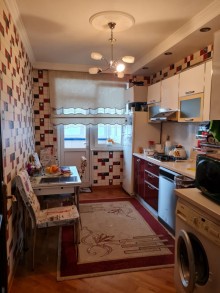 A 3-room apartment is for sale in Bakhihanov, -9