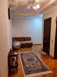 A 3-room apartment is for sale in Bakhihanov, -10