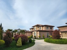 beautiful villa built in the Italian Siena style is for sale in Shuvalan, -1