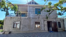 novxani araz market etrafinda 2 mertebeli heyet evi satilir, -1