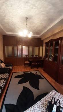 Close to the exit of Azadlig metro station , A 2-room apartment for sale, -5