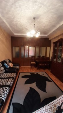 Close to the exit of Azadlig metro station , A 2-room apartment for sale, -6