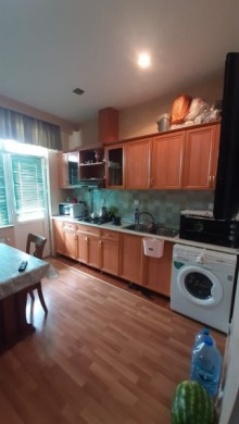 Close to the exit of Azadlig metro station , A 2-room apartment for sale, -8