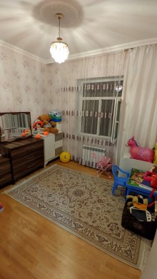 For sale 3-room house in Bina, -5