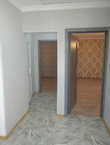 A 3-room house is for sale on 1.5 sot of land near bus stop No. 119, -7