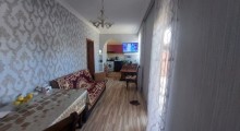 A 3-room house is for sale in Khirdalan close to bus stop, -5