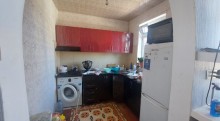 A 3-room house is for sale in Khirdalan close to bus stop, -6