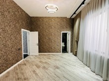 Buy a house and villa in Baku Mardakan settlement  260.000 azn, -13