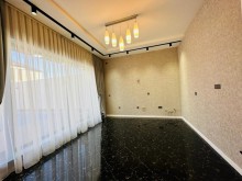 Buy a house and villa in Baku Mardakan settlement  260.000 azn, -15