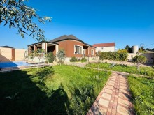 Buy garden house with a swimming pool in Baku Mardakan, -13