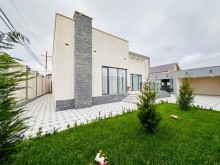 A 1-story house is for sale on a 5 sot plot of land in Mardakan settlement of Baku., -5