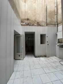 We are selling a house in the historic Old Town, right next to the Shirvanshahs Palace, -6