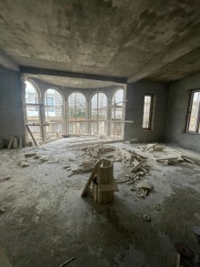 В поселке Бильгях города Баку продается 3-х этажный дачный дом, -8