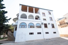 A 4-storey fully renovated villa is for sale in Badamdar settlement, Baku, -4