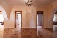 A 4-storey fully renovated villa is for sale in Badamdar settlement, Baku, -11