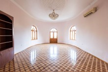 A 4-storey fully renovated villa is for sale in Badamdar settlement, Baku, -12