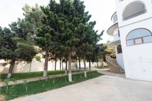 A 4-storey fully renovated villa is for sale in Badamdar settlement, Baku, -17