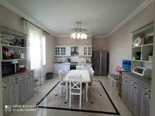 A villa with a garden is for sale in Baku Novkhani, -11